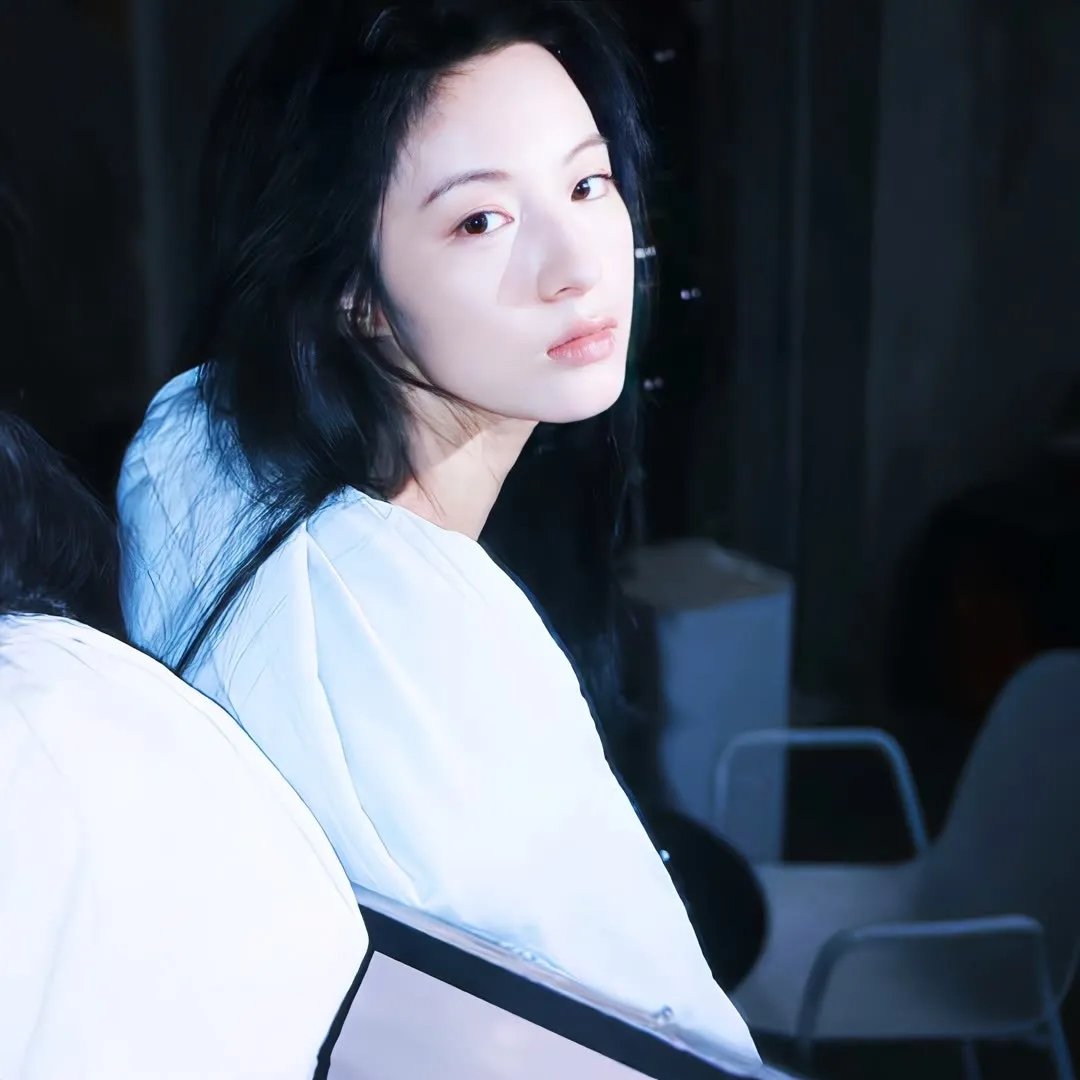 蜜丝炸弹